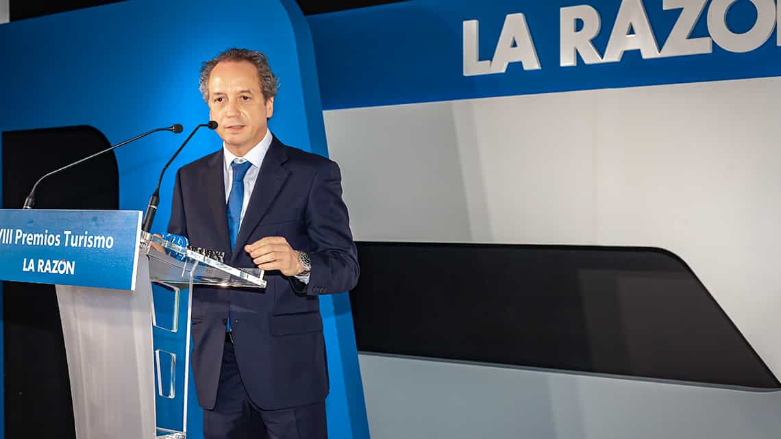 Javier Leal Estébanez, Director General